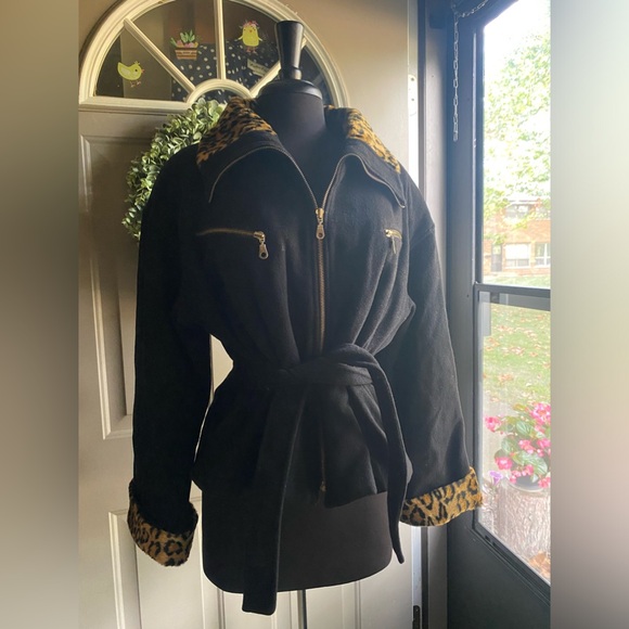 Vintage 90s Braetan leopard print black wool fitted tie waist coat, size large - Picture 9 of 15